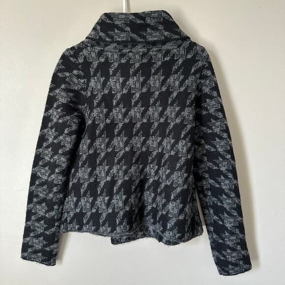 Susan Bristol Houndstooth One Button Wrap Black Gray Cardigan Sweater Womens S - Picture 7 of 9